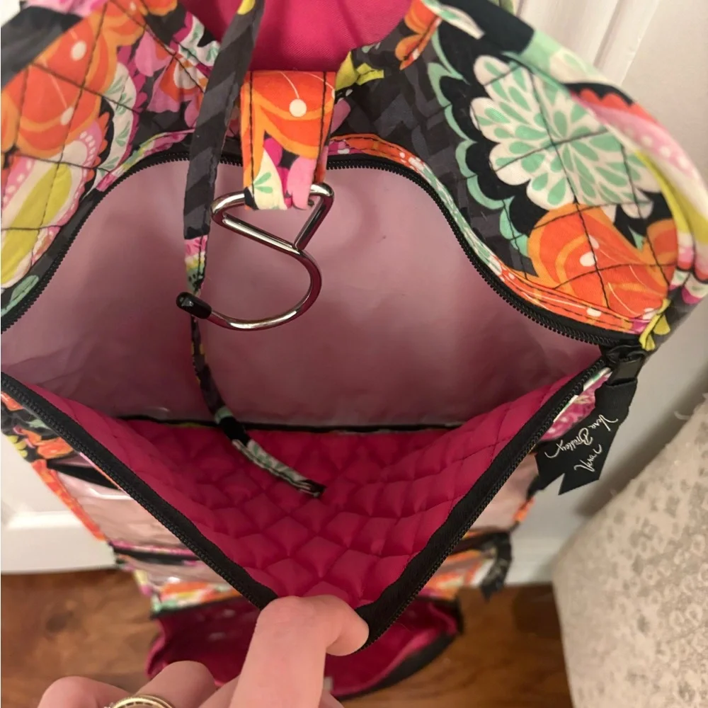 Vera Bradley hanging organizer bag in Ziggy Zinnia pattern